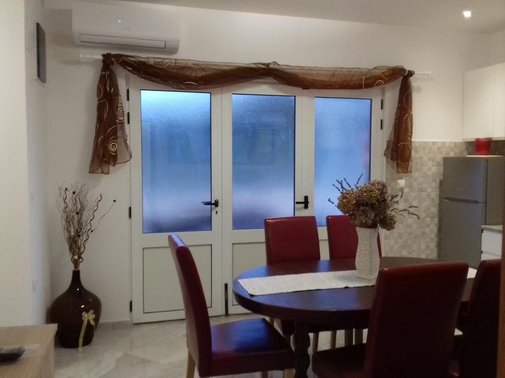 Apartment Venera Blace Esterno foto